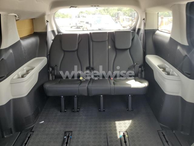 Photo 4 of 2023 KIA CARNIVAL LX (VIN KNDNB4H34P6253738)