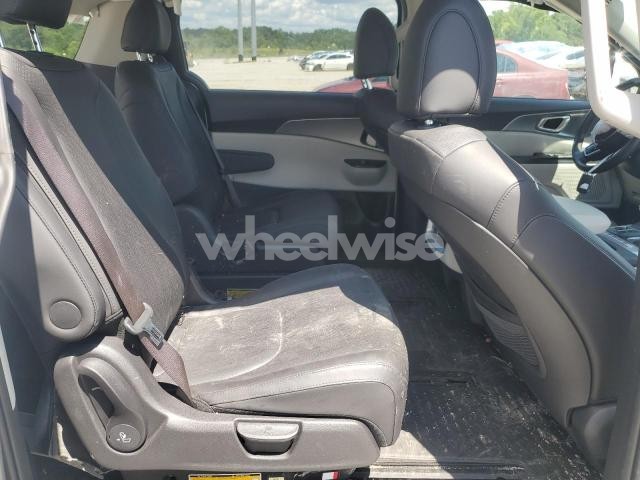 Photo 13 of 2023 KIA CARNIVAL LX (VIN KNDNB4H35P6251562)
