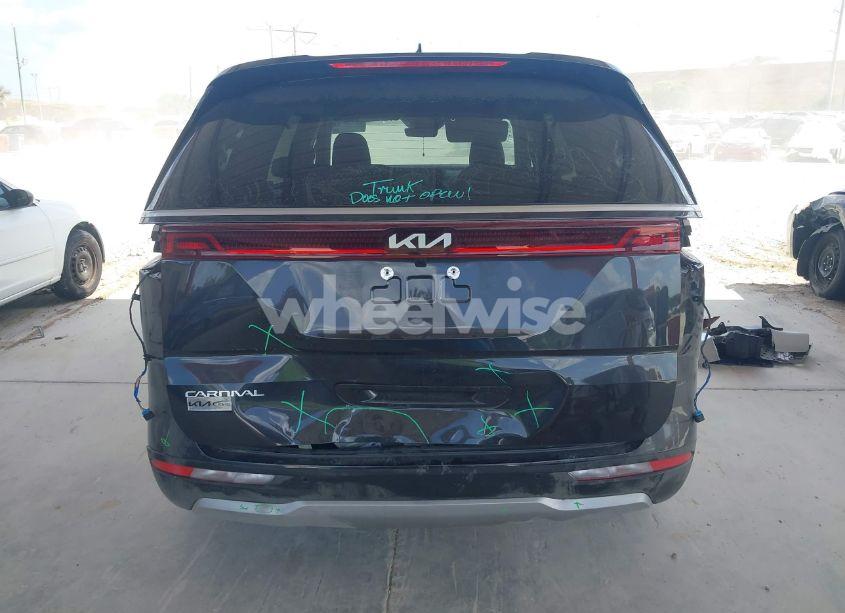 Photo 6 of 2024 Kia Carnival MPV LX SEAT PACKAGE (VIN KNDNB4H36R6442183)