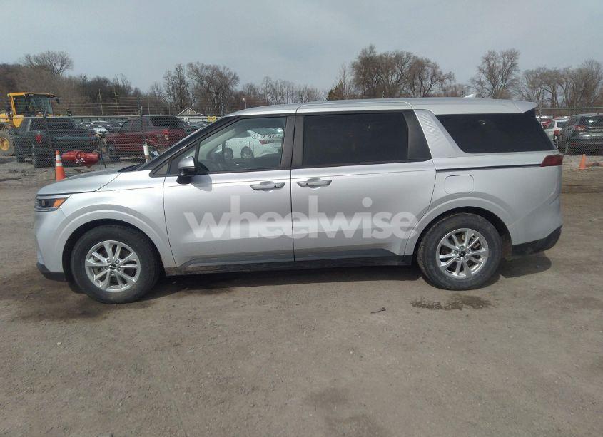 Photo 14 of 2022 Kia Carnival MPV LX (VIN KNDNB4H38N6067651)