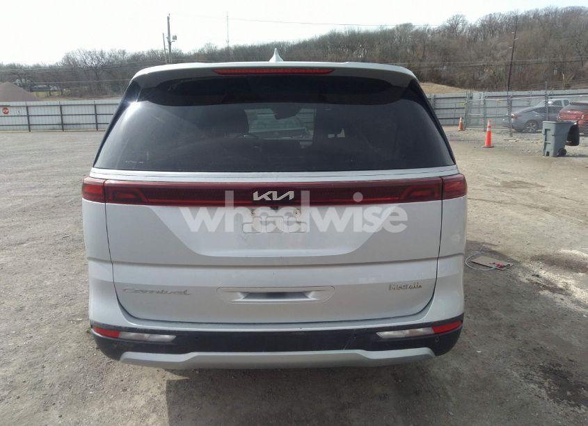 Photo 16 of 2022 Kia Carnival MPV LX (VIN KNDNB4H38N6067651)