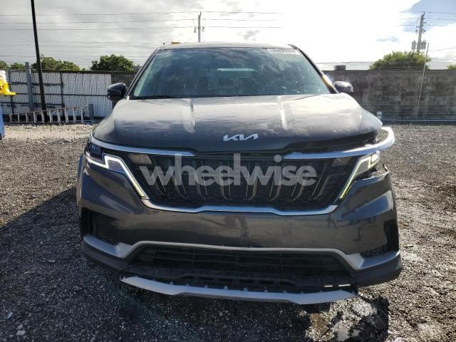 Photo 6 of 2024 KIA CARNIVAL LX (VIN KNDNB4H38R6392919)