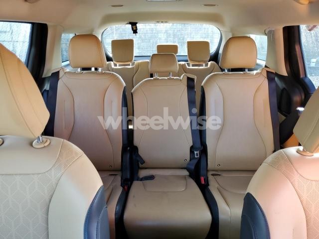 Photo 9 of 2024 KIA CARNIVAL LX (VIN KNDNB4H38R6392919)