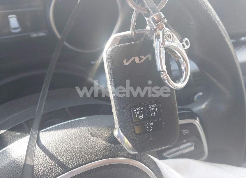 Photo 11 of 2022 Kia Carnival MPV LX (VIN KNDNB4H3XN6187788)