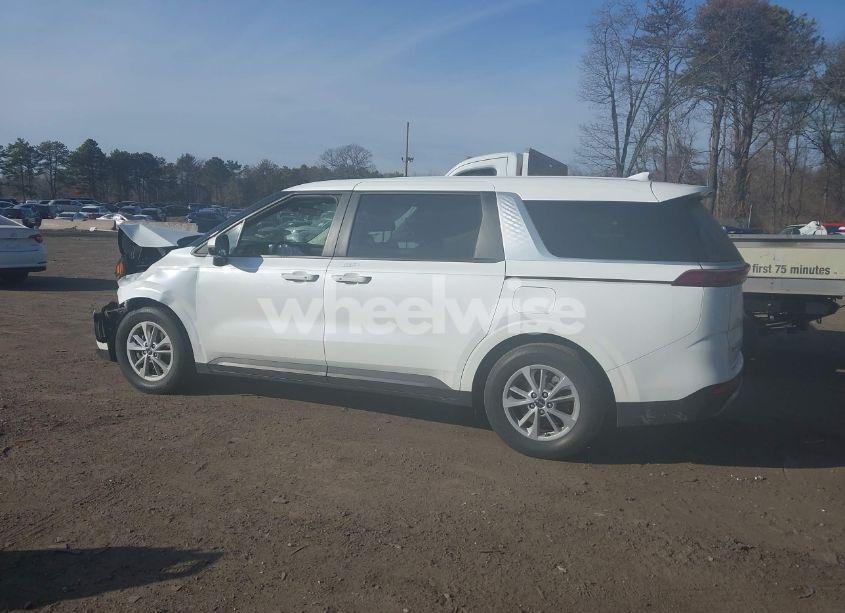 Photo 14 of 2022 Kia Carnival MPV LX (VIN KNDNB4H3XN6187788)