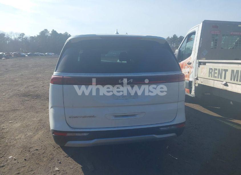 Photo 16 of 2022 Kia Carnival MPV LX (VIN KNDNB4H3XN6187788)