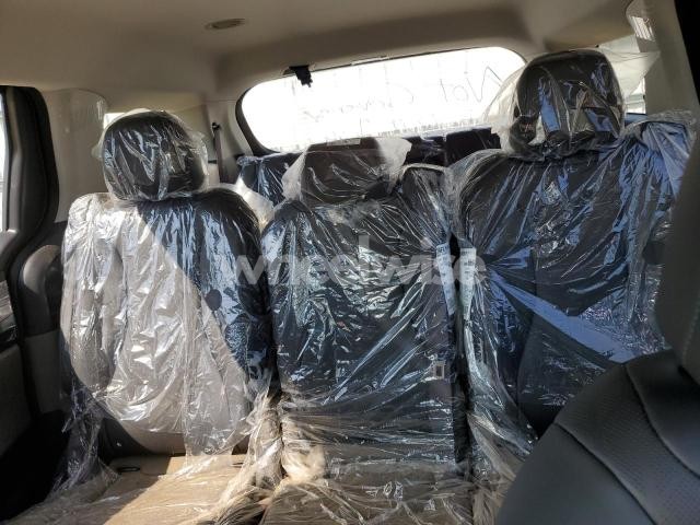 Photo 13 of 2025 KIA CARNIVAL LX (VIN KNDNB5K36S6546645)