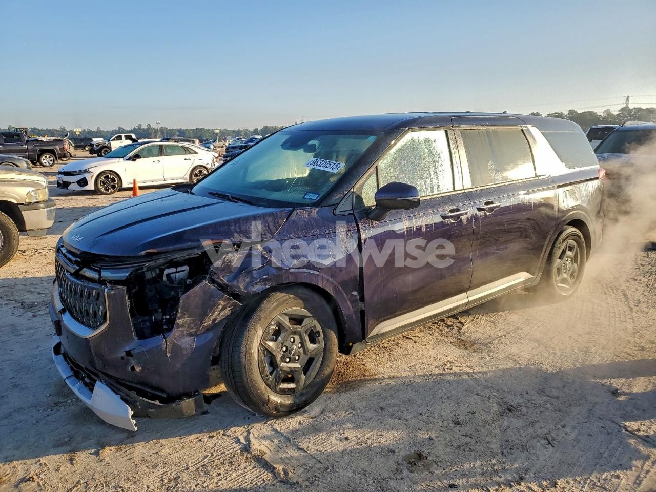 2025 KIA CARNIVAL LX (VIN KNDNB5K3XS6498700) main photo