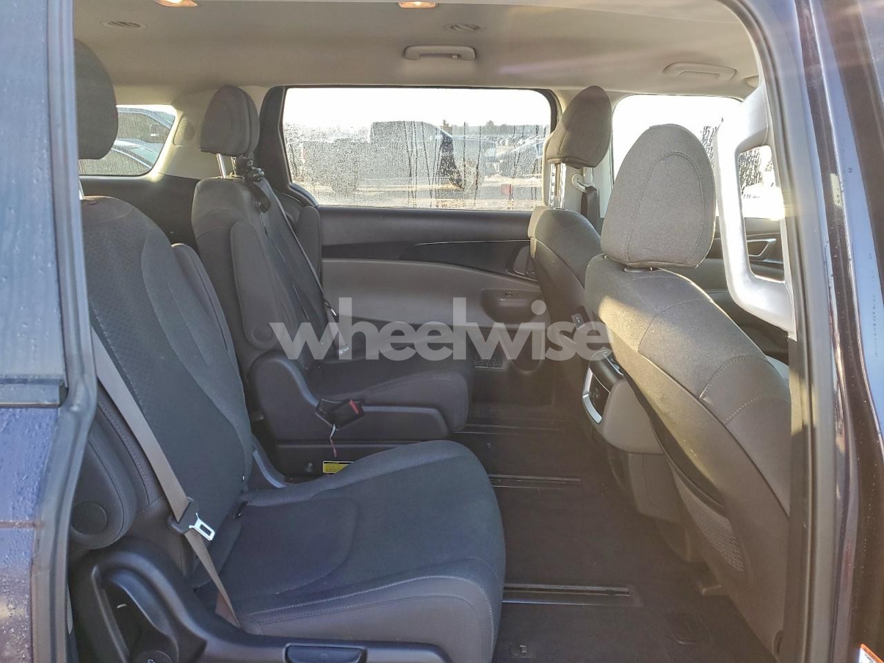 Photo 11 of 2025 KIA CARNIVAL LX (VIN KNDNB5K3XS6498700)