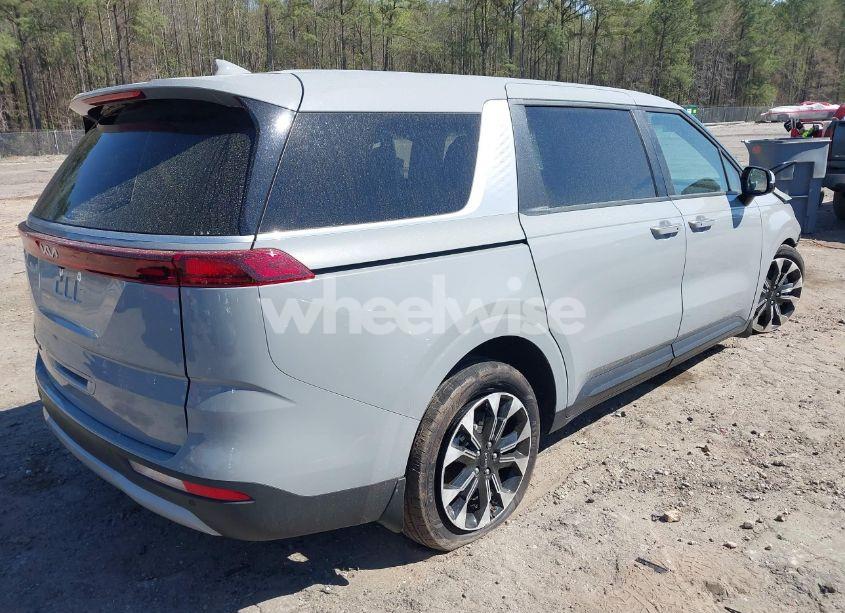 Photo 4 of 2022 Kia Carnival MPV EX (VIN KNDNC5H30N6147030)