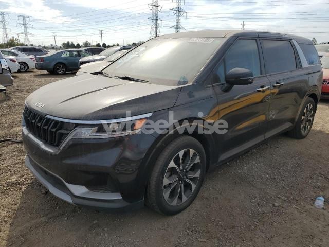 Photo 3 of 2024 KIA CARNIVAL EX (VIN KNDNC5H30R6406038)