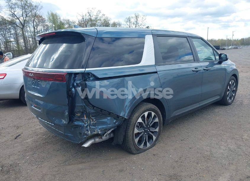 Photo 4 of 2024 Kia Carnival MPV EX (VIN KNDNC5H33R6449398)