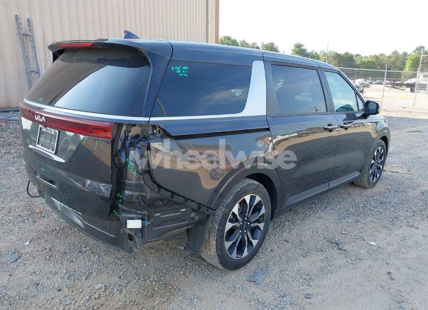 Photo 4 of 2023 Kia Carnival MPV EX (VIN KNDNC5H35P6191978)