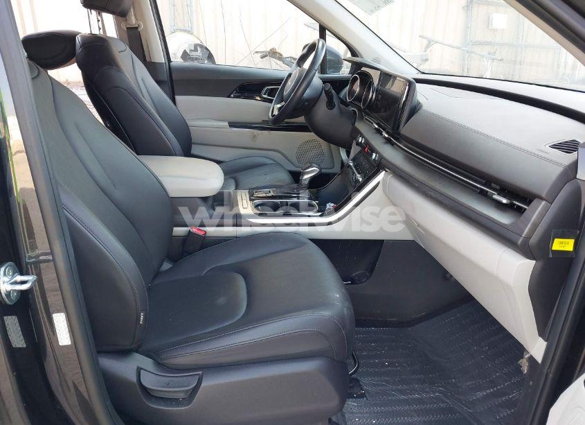 Photo 5 of 2023 Kia Carnival MPV EX (VIN KNDNC5H35P6191978)