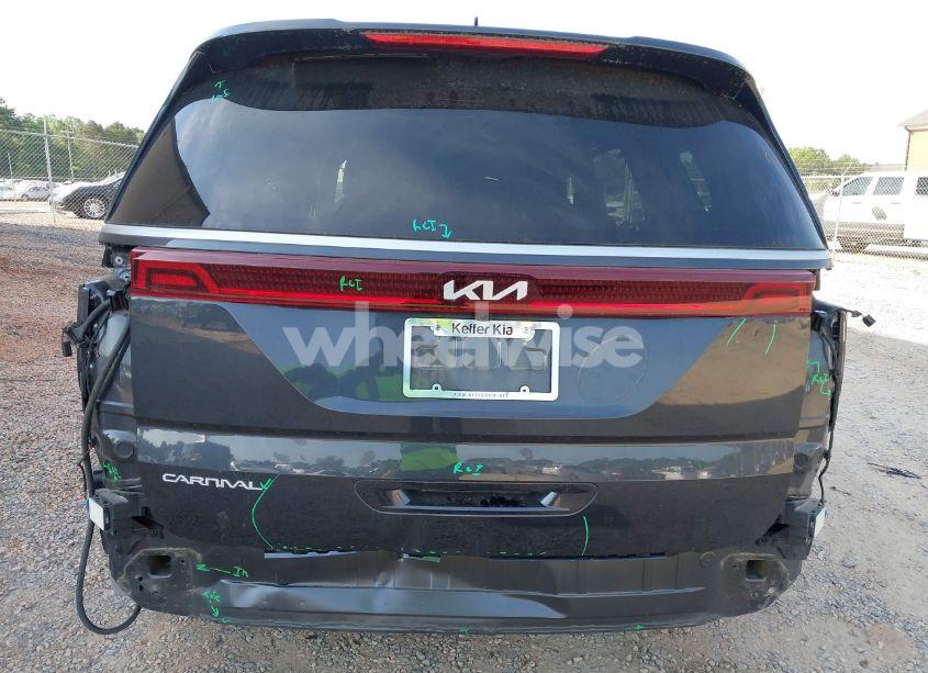 Photo 6 of 2023 Kia Carnival MPV EX (VIN KNDNC5H35P6191978)