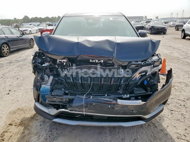 Photo 5 of 2024 KIA CARNIVAL EX (VIN KNDNC5H36R6386099)