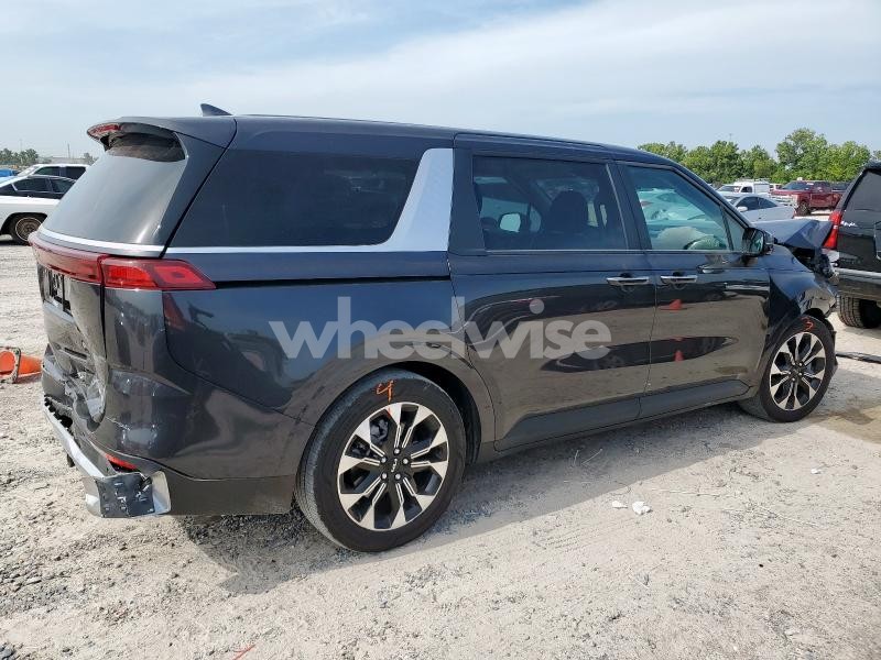 Photo 6 of 2024 KIA CARNIVAL EX (VIN KNDNC5H36R6386099)