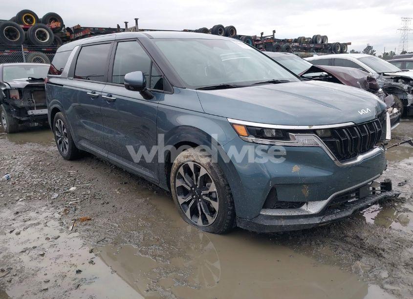 2023 Kia Carnival MPV EX (VIN KNDNC5H37P6261383) main photo