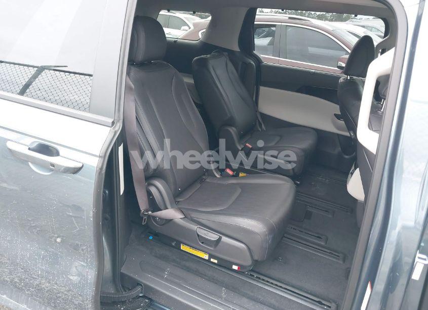 Photo 8 of 2023 Kia Carnival MPV EX (VIN KNDNC5H37P6261383)