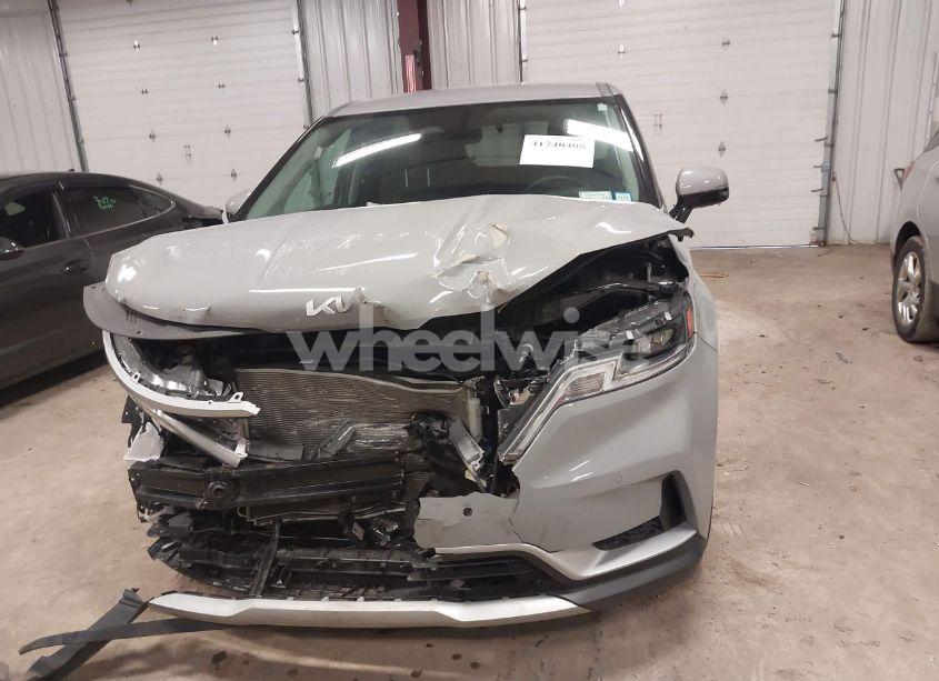 Photo 12 of 2024 Kia Carnival MPV EX (VIN KNDNC5H3XR6352652)