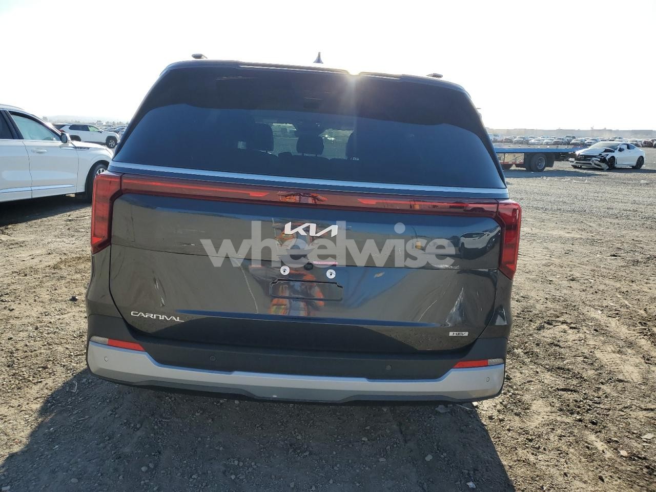 Photo 6 of 2025 KIA CARNIVAL EX (VIN KNDNC5KA6S6034024)