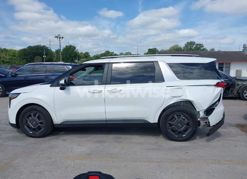 Photo 14 of 2025 Kia Carnival MPV HYBRID EX (VIN KNDNC5KA7S6051947)