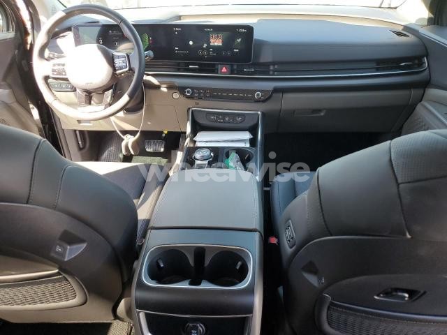 Photo 12 of 2025 KIA CARNIVAL EX (VIN KNDNC5KA8S6072919)