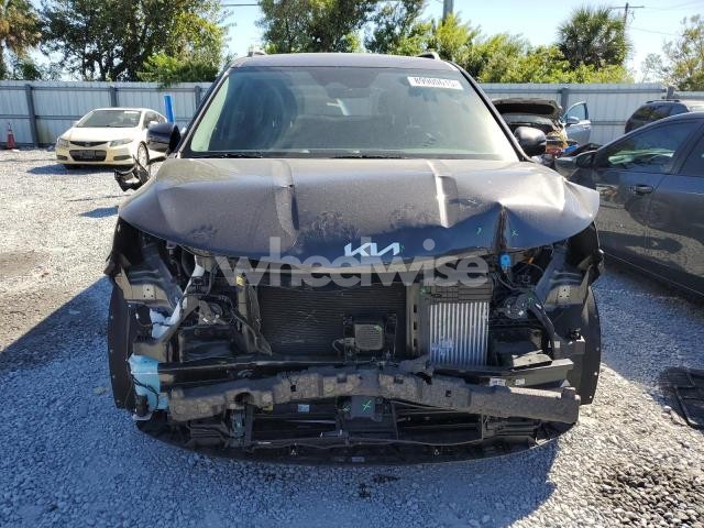 Photo 3 of 2025 KIA CARNIVAL EX (VIN KNDNC5KA8S6072919)