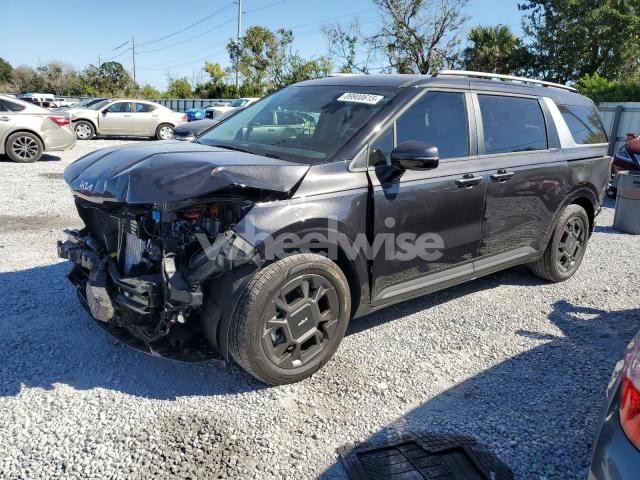 Photo 4 of 2025 KIA CARNIVAL EX (VIN KNDNC5KA8S6072919)