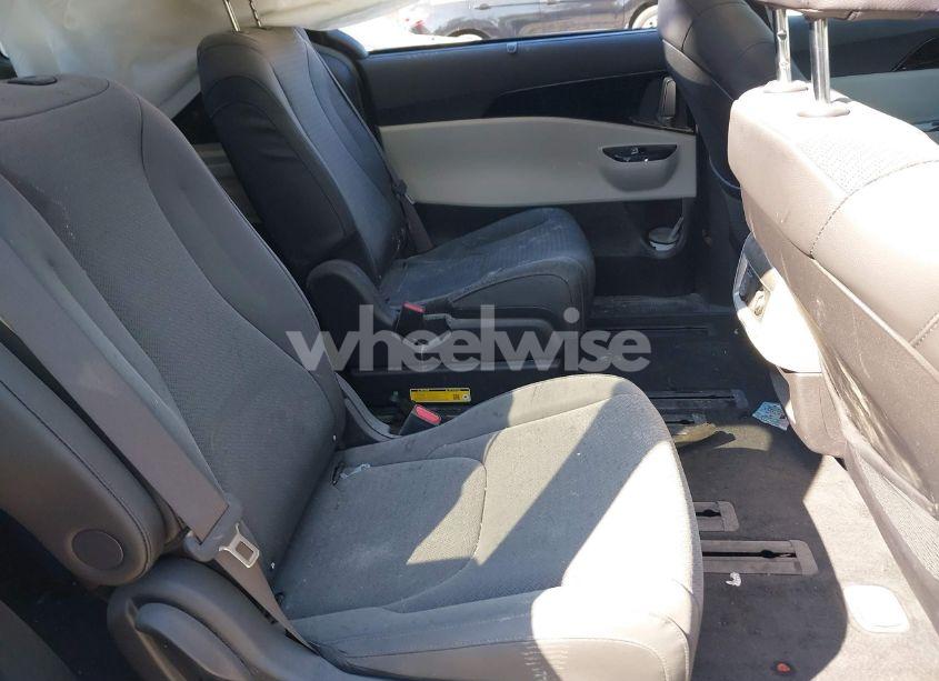 Photo 8 of 2024 Kia Carnival MPV SX PRESTIGE (VIN KNDNE5H34R6326039)