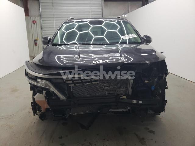 Photo 7 of 2024 KIA CARNIVAL SX (VIN KNDNE5H38R6388219)