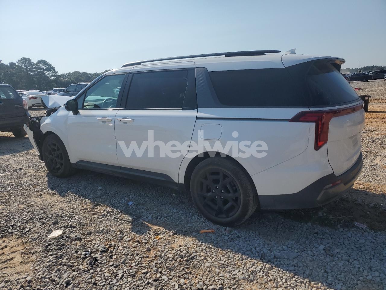 Photo 2 of 2025 KIA CARNIVAL SX (VIN KNDNE5K35S6502062)