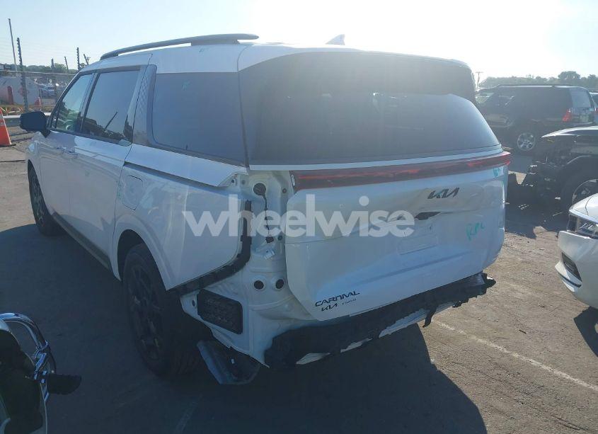 Photo 3 of 2025 Kia Carnival MPV SX (VIN KNDNE5K3XS6534585)
