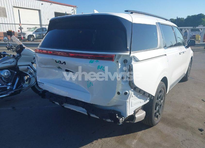 Photo 4 of 2025 Kia Carnival MPV SX (VIN KNDNE5K3XS6534585)