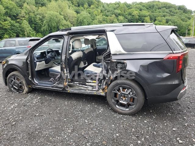 Photo 10 of 2025 KIA CARNIVAL SX (VIN KNDNE5KA2S6060422)