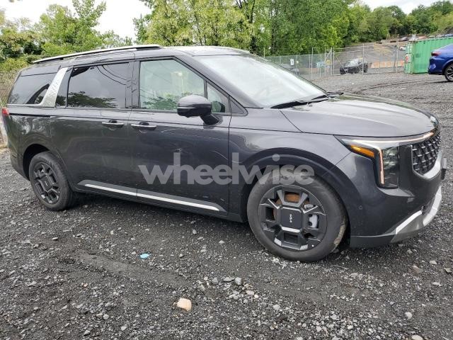 Photo 3 of 2025 KIA CARNIVAL SX (VIN KNDNE5KA2S6060422)