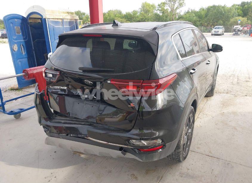 Photo 4 of 2020 Kia Sportage S (VIN KNDP63AC3L7829888)
