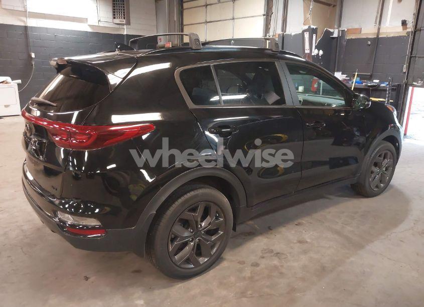 Photo 4 of 2022 Kia Sportage NIGHTFALL EDITION (VIN KNDP6CAC1N7988881)