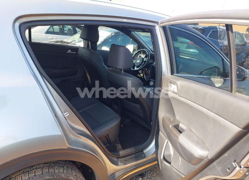 Photo 8 of 2020 Kia Sportage S (VIN KNDP6CAC4L7714071)