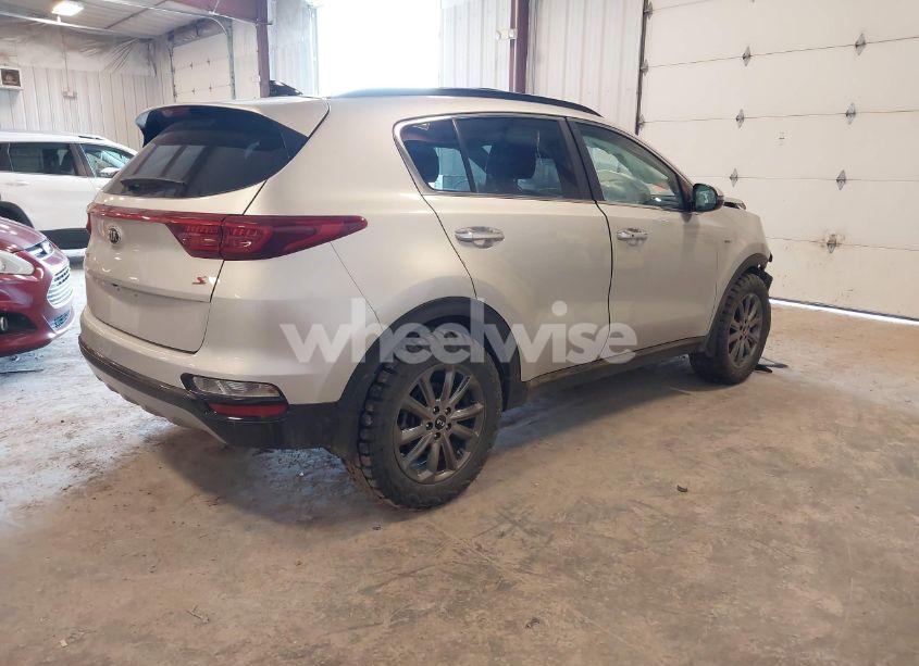 Photo 4 of 2020 Kia Sportage S (VIN KNDP6CAC6L7656951)