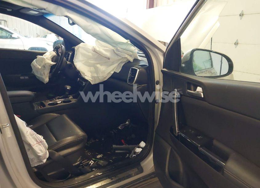 Photo 5 of 2020 Kia Sportage S (VIN KNDP6CAC6L7656951)