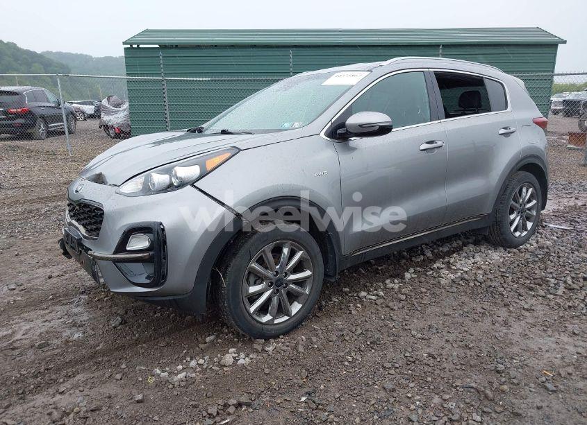 Photo 2 of 2020 Kia Sportage S (VIN KNDP6CAC9L7647919)