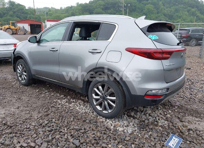 Photo 3 of 2020 Kia Sportage S (VIN KNDP6CAC9L7647919)