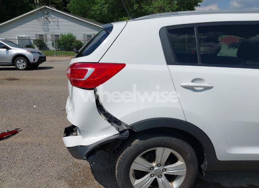 Photo 19 of 2011 Kia Sportage LX (VIN KNDPB3A20B7119655)