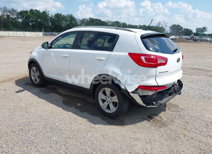 Photo 3 of 2011 Kia Sportage LX (VIN KNDPB3A20B7119655)