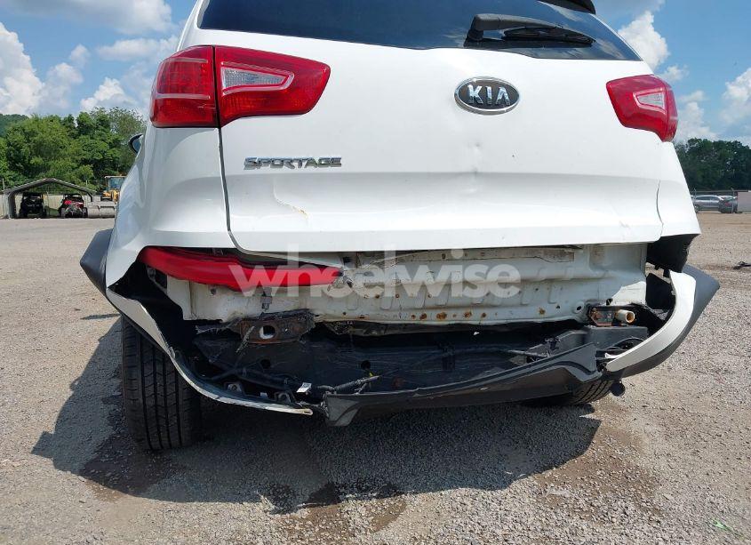 Photo 6 of 2011 Kia Sportage LX (VIN KNDPB3A20B7119655)