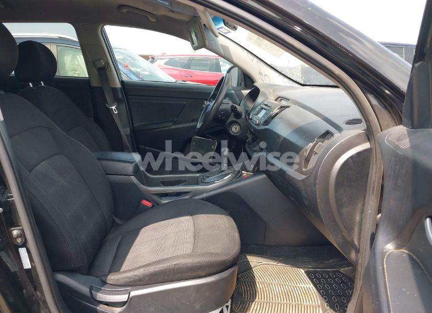 Photo 5 of 2012 Kia Sportage LX (VIN KNDPB3A20C7193403)