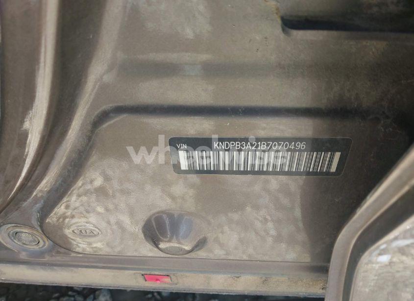 Photo 9 of 2011 Kia Sportage LX (VIN KNDPB3A21B7070496)