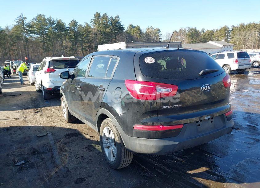 Photo 3 of 2012 Kia Sportage LX (VIN KNDPB3A23C7333198)