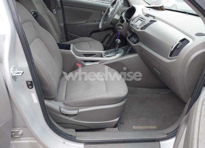 Photo 5 of 2012 Kia Sportage LX (VIN KNDPB3A23C7340281)